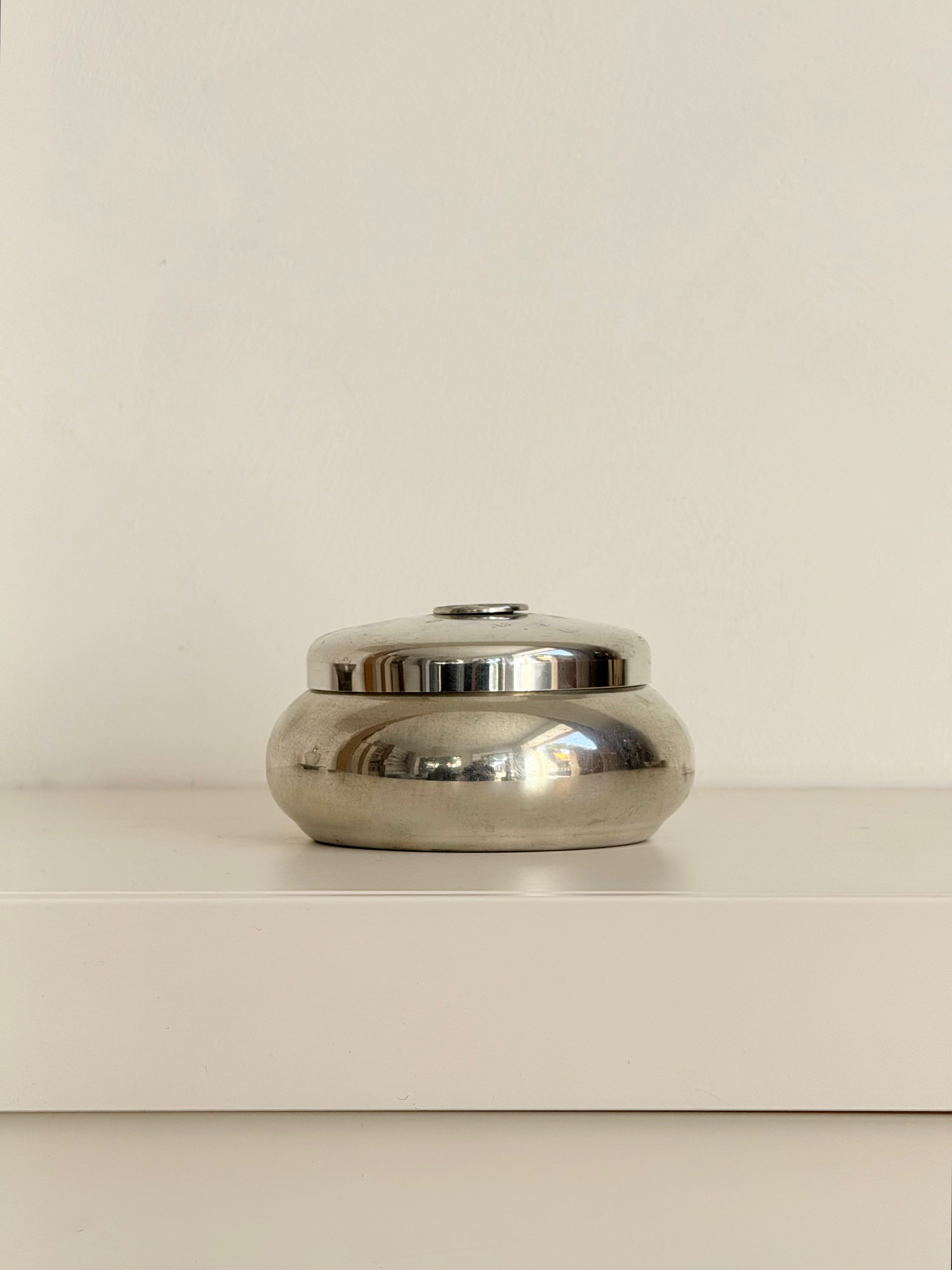 box ama, american medical association in pewter