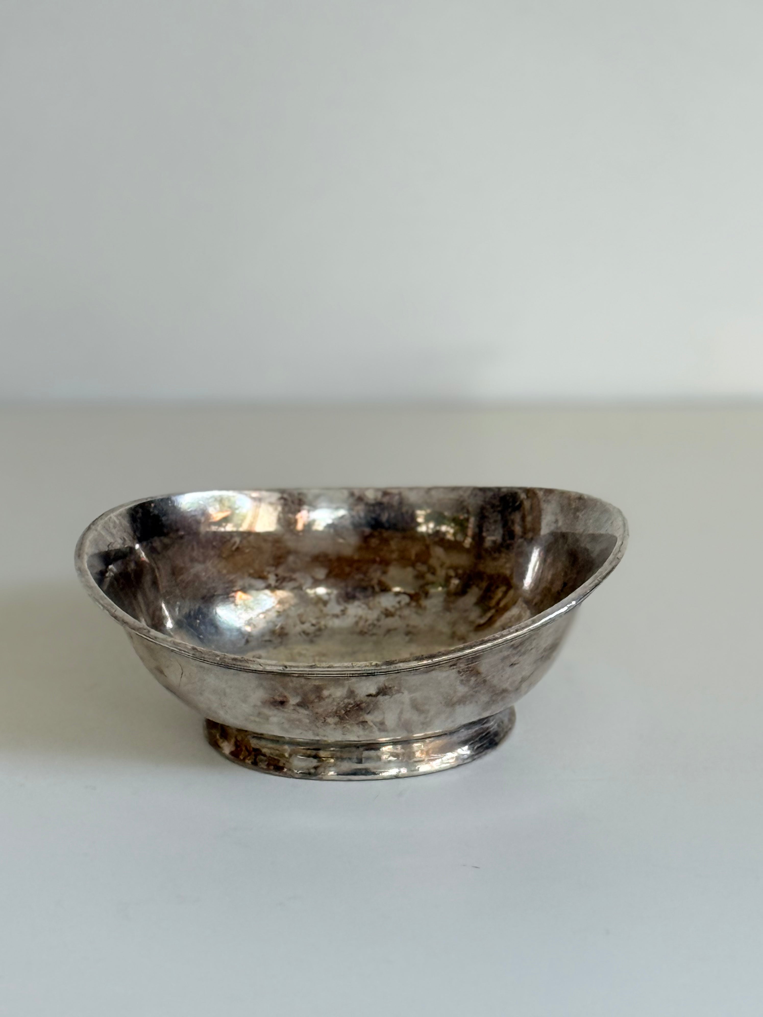 oblong bowl