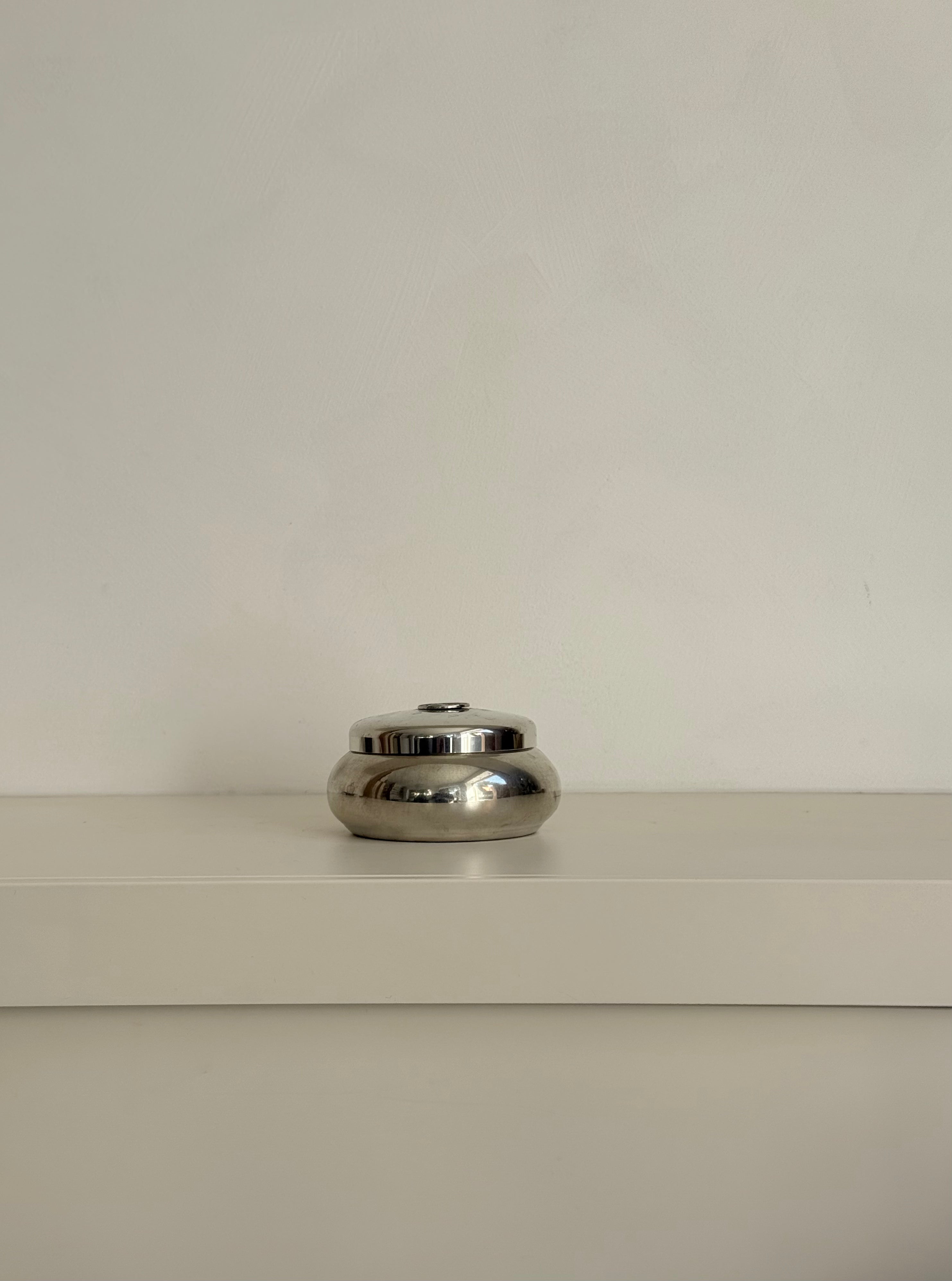 box ama, american medical association in pewter